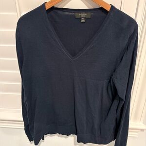 Banana Republic Dark Blue V-Neck Long Sleeve thin sweater